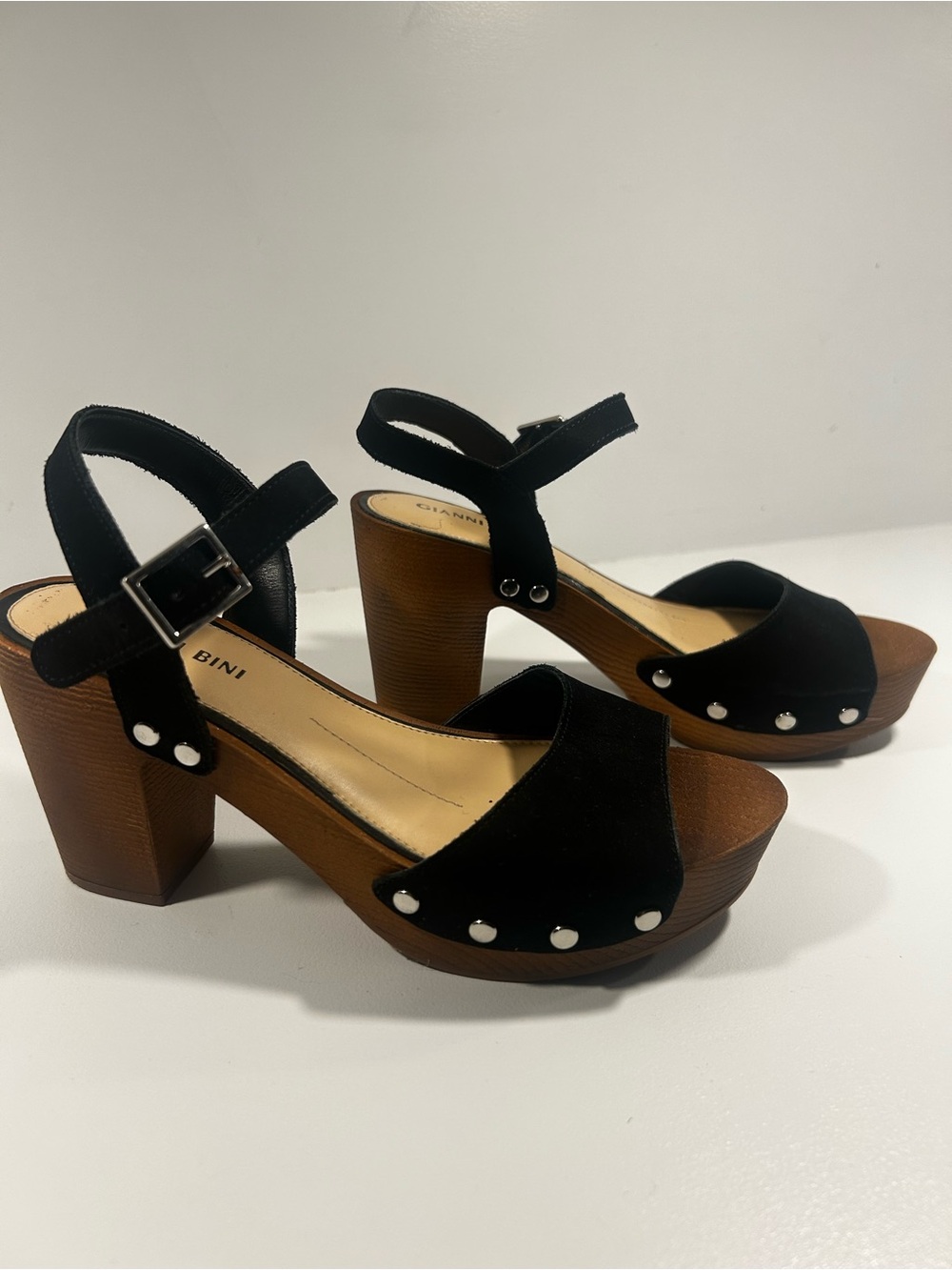 Gianni Bini Renella Black Suede Platform Block Heel Sandals Studded 5.5 M